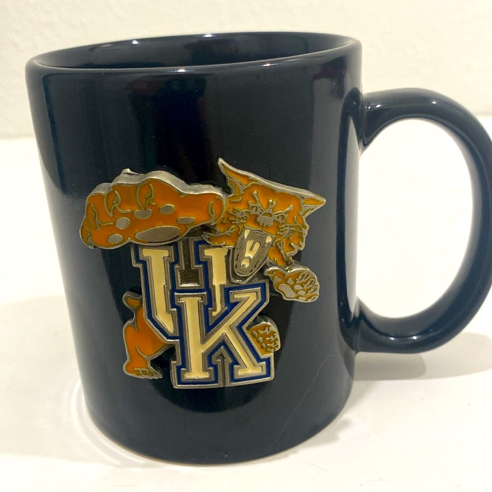 Vintage University of Kentucky Wildcats UK Pewter Emblem Ceramic Coffee Mug